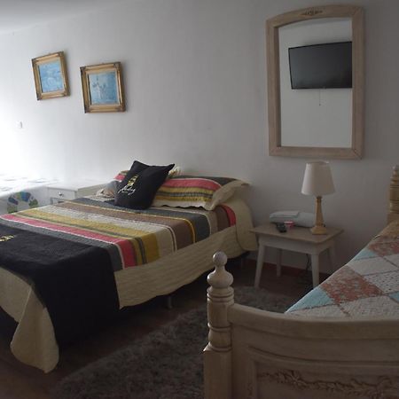 Hotel Alcatraz Yarumal Стая снимка