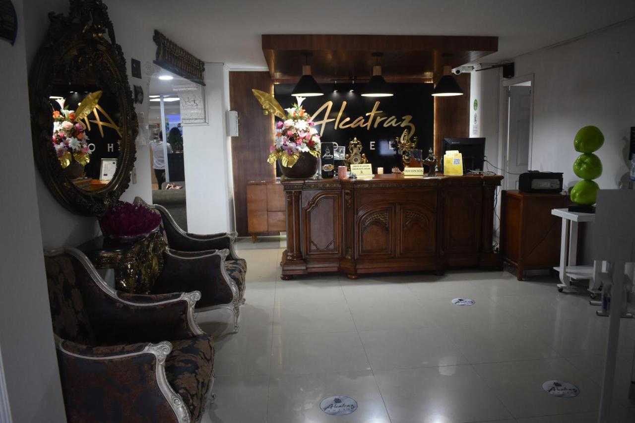 Hotel Alcatraz Yarumal Екстериор снимка
