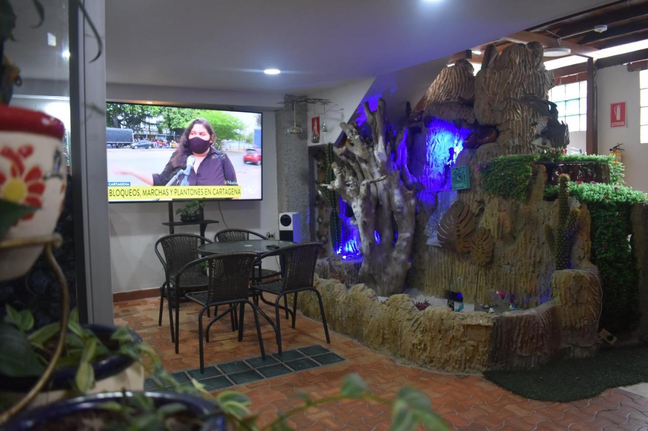 Hotel Alcatraz Yarumal Екстериор снимка