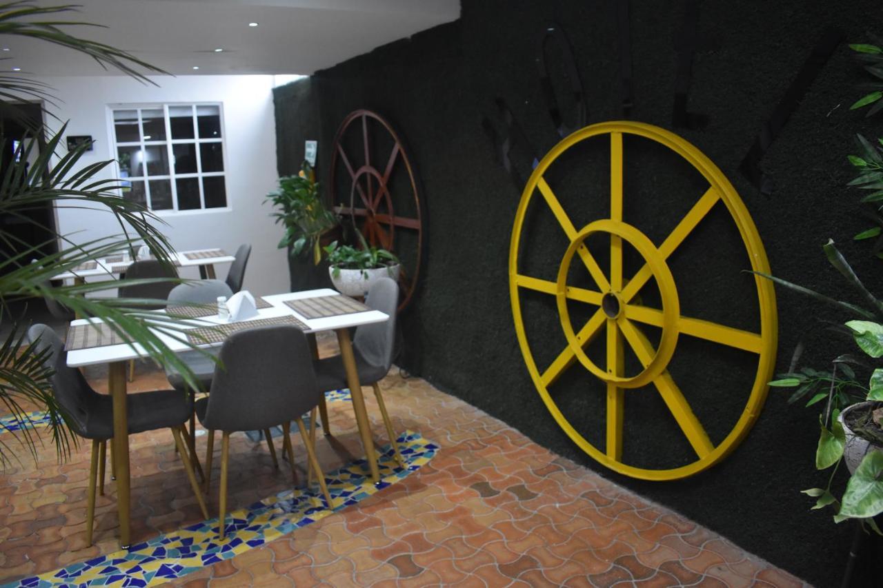 Hotel Alcatraz Yarumal Екстериор снимка