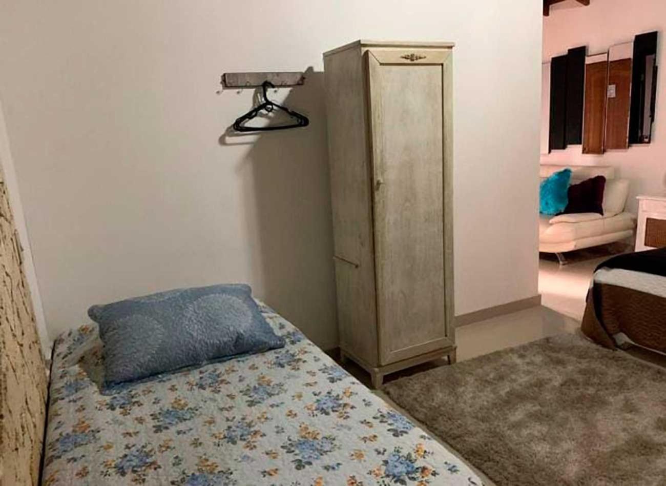 Hotel Alcatraz Yarumal Стая снимка