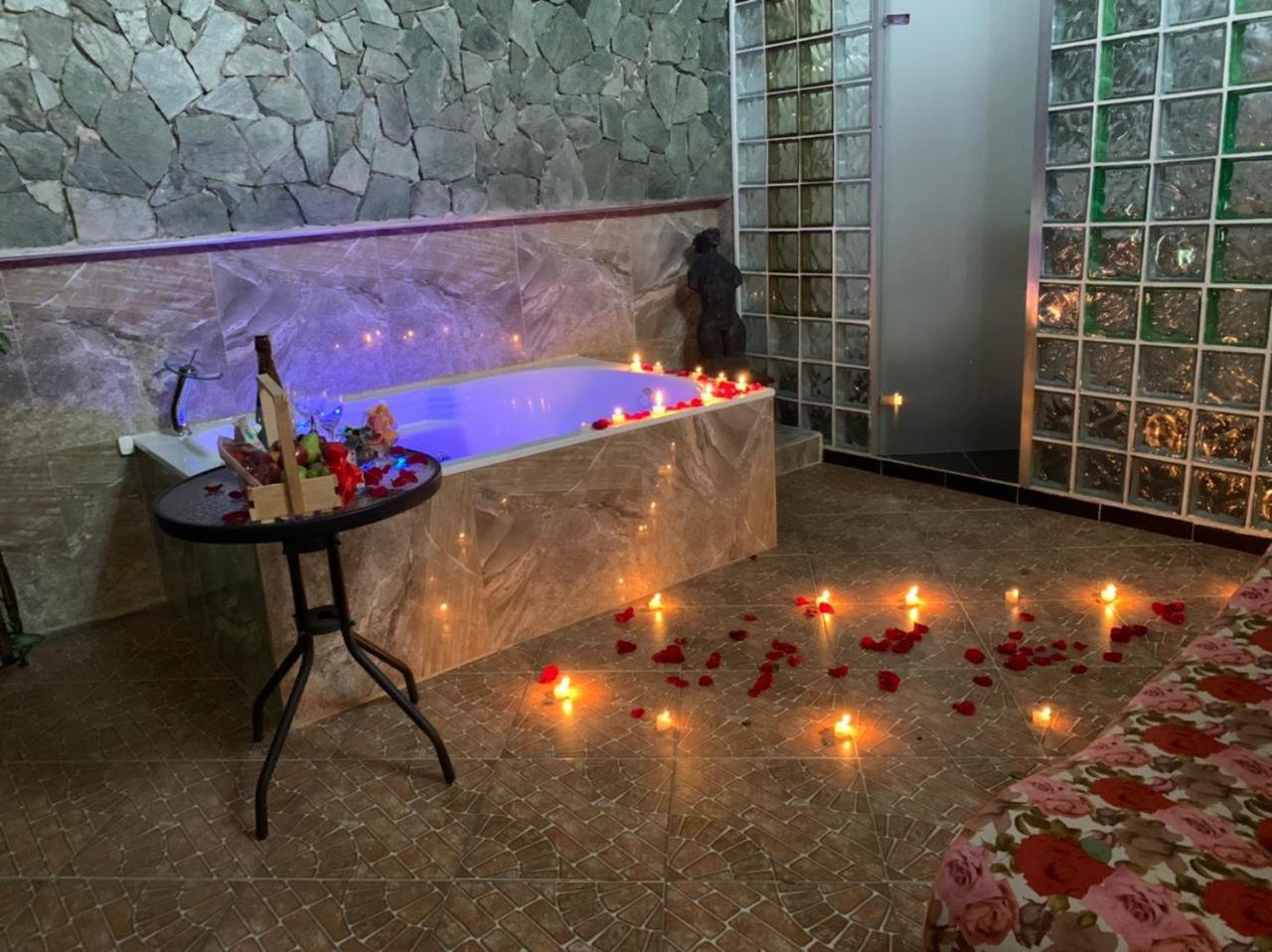 Hotel Alcatraz Yarumal Стая снимка