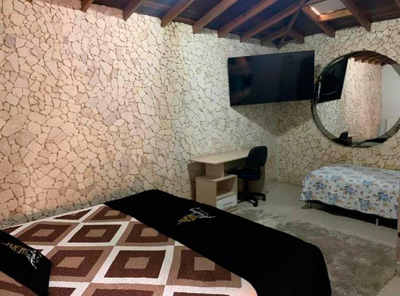 Hotel Alcatraz Yarumal Стая снимка